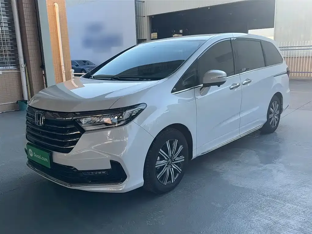 Honda Odyssey — фото 1
