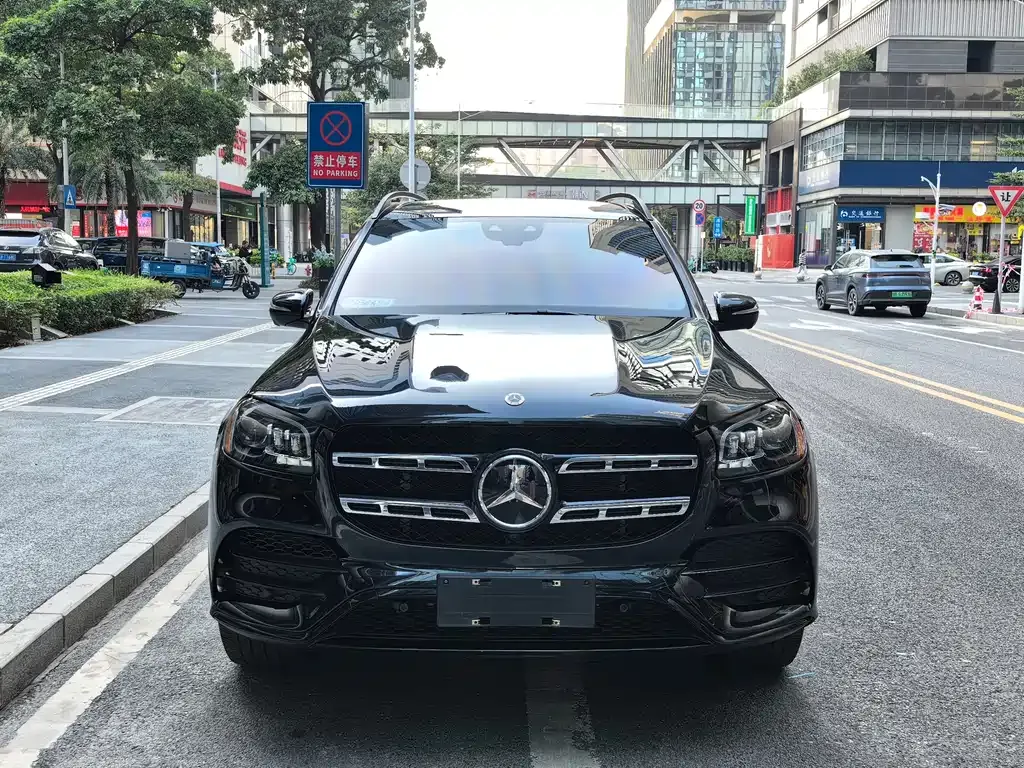Mercedes-Benz GLS — фото 1