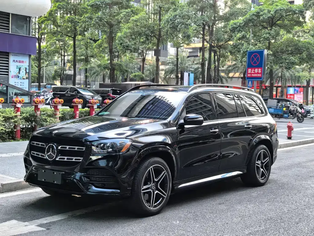 Mercedes-Benz GLS — фото 6