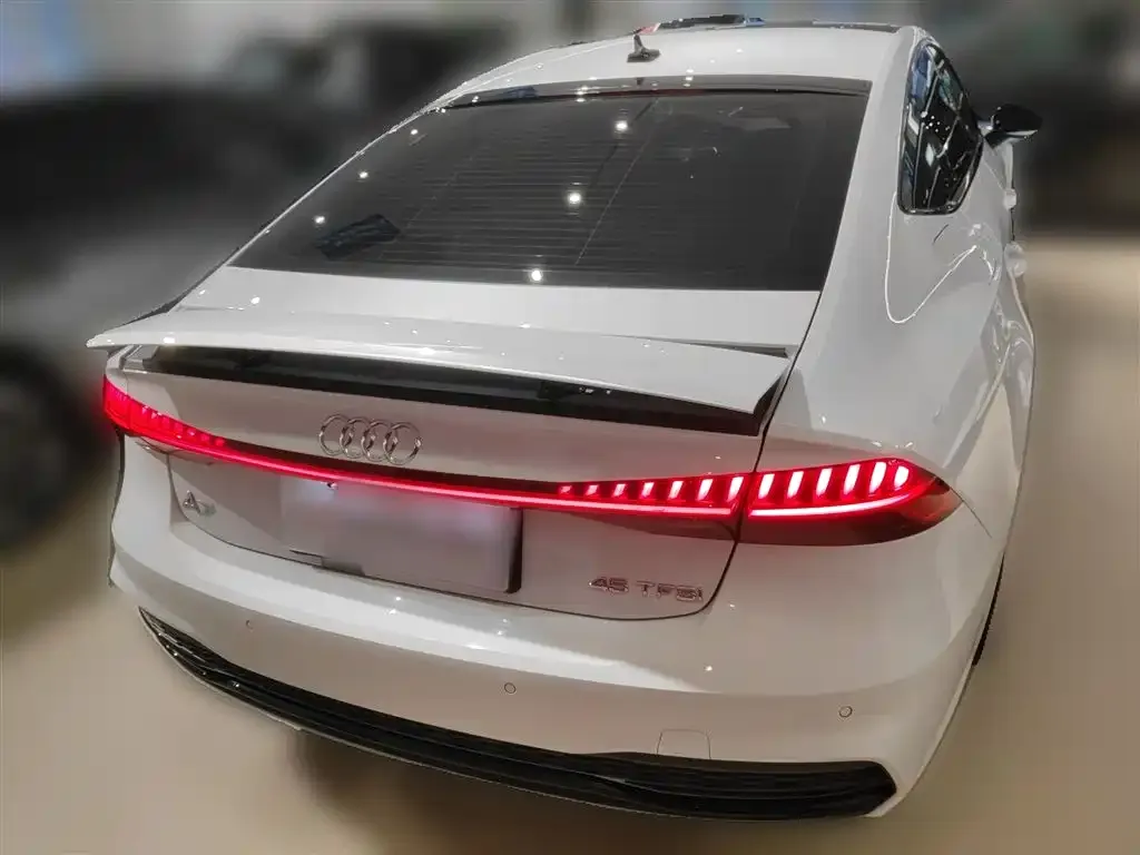 Audi A7 — фото 10