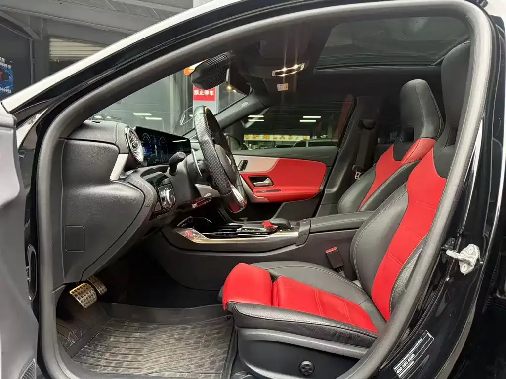Mercedes-Benz A-Class AMG (Import) — фото 4
