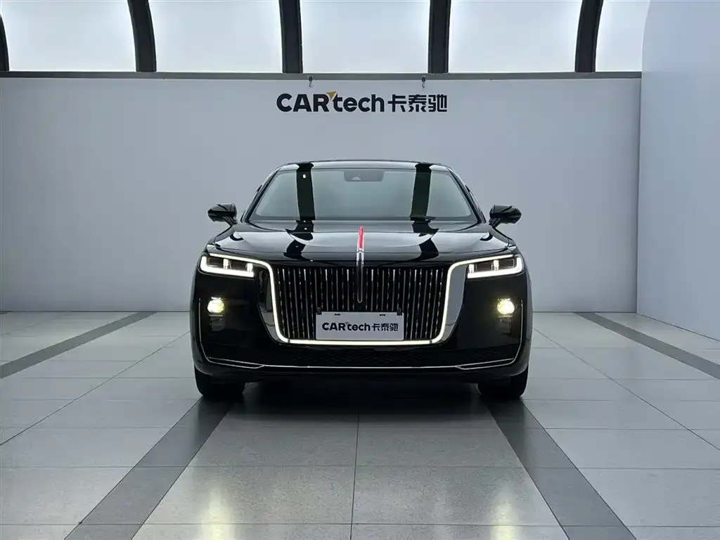 Hongqi H9 — фото 1