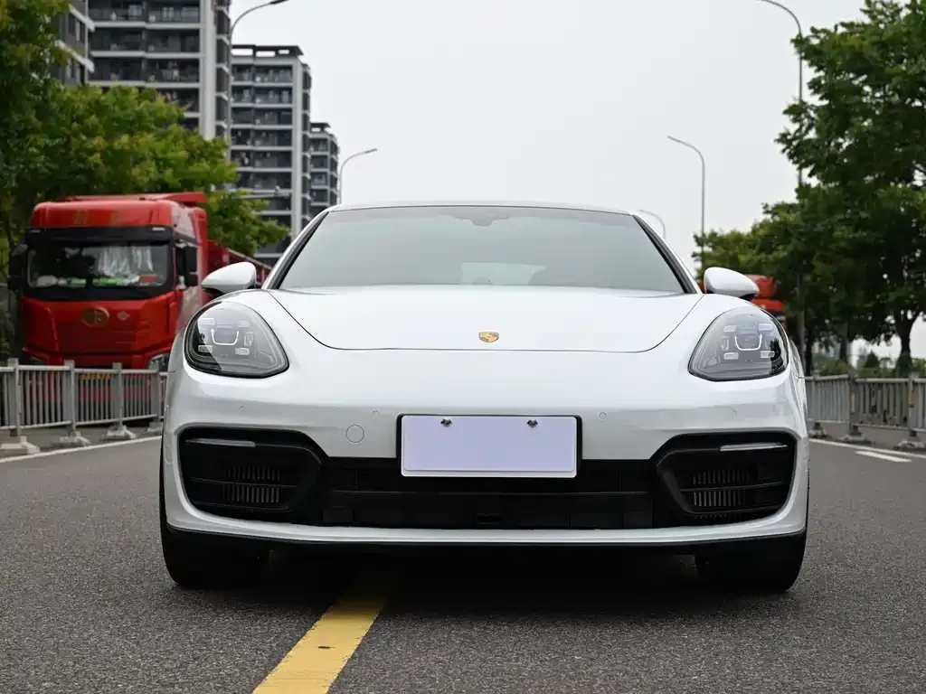 Porsche Panamera — фото 2