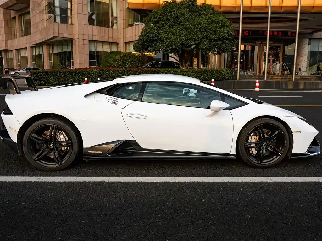 Lamborghini Huracan — фото 4