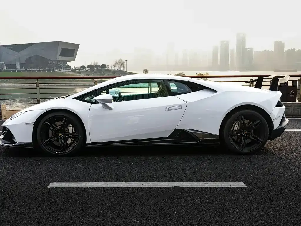 Lamborghini Huracan — фото 8