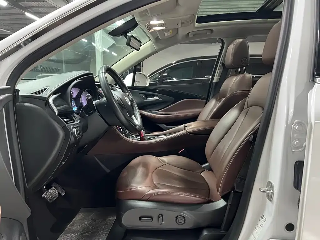 Buick Envision Plus — фото 4