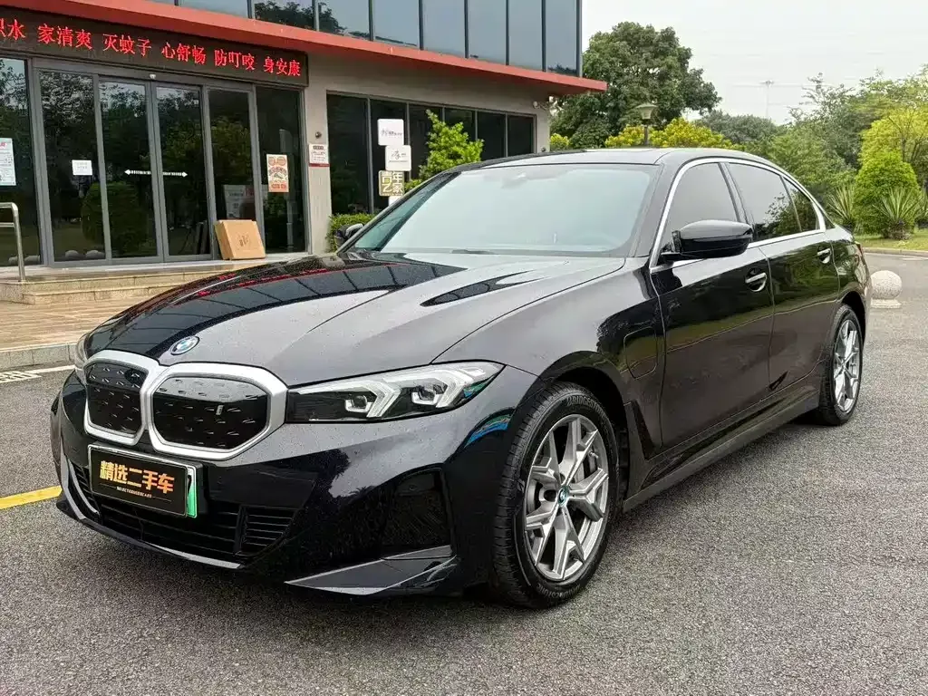 BMW i3 — фото 1