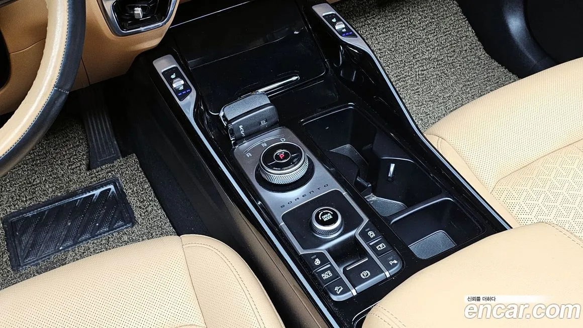 Kia Sorento — фото 8