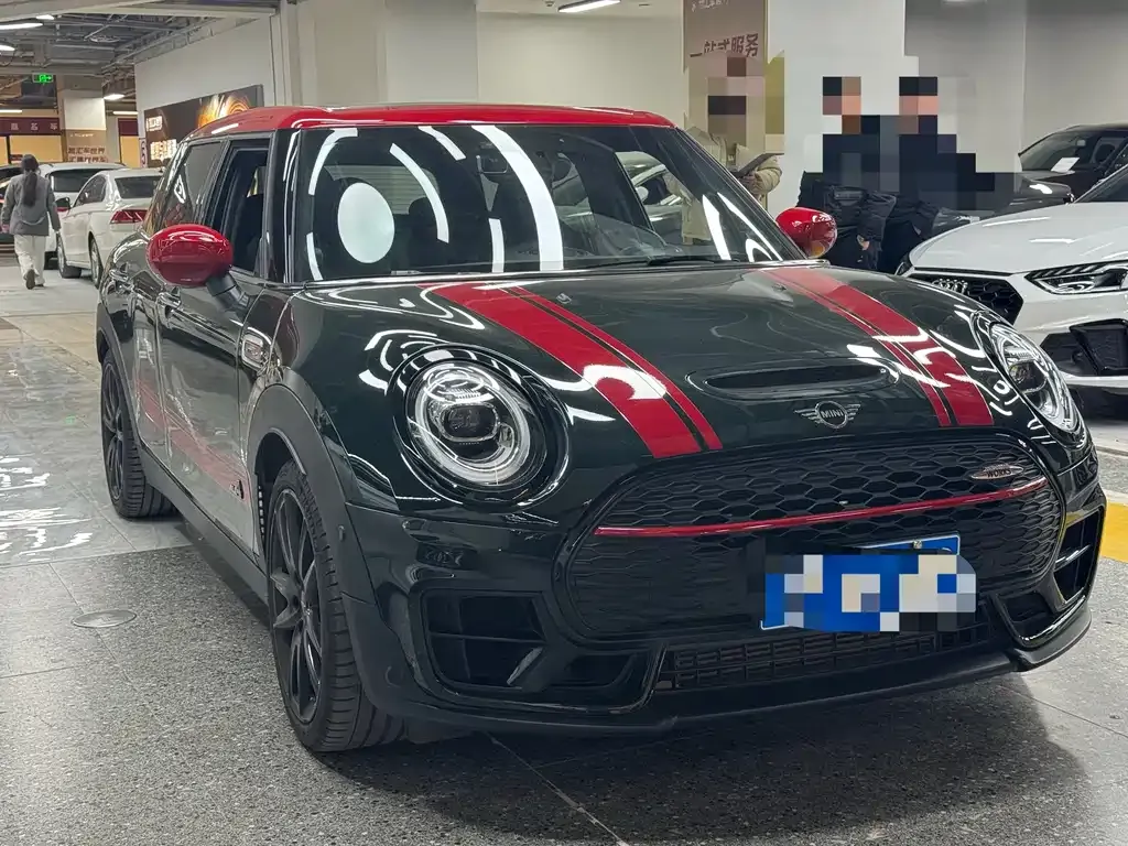 MINI Clubman JCW — фото 10