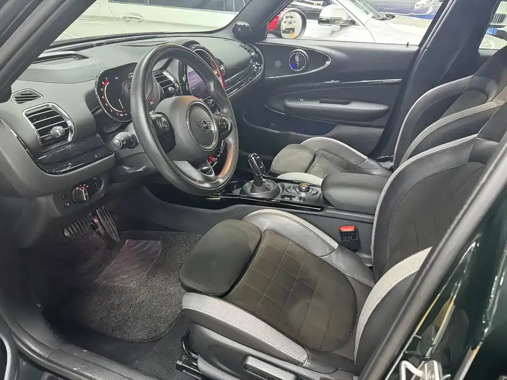 MINI Clubman JCW — фото 4