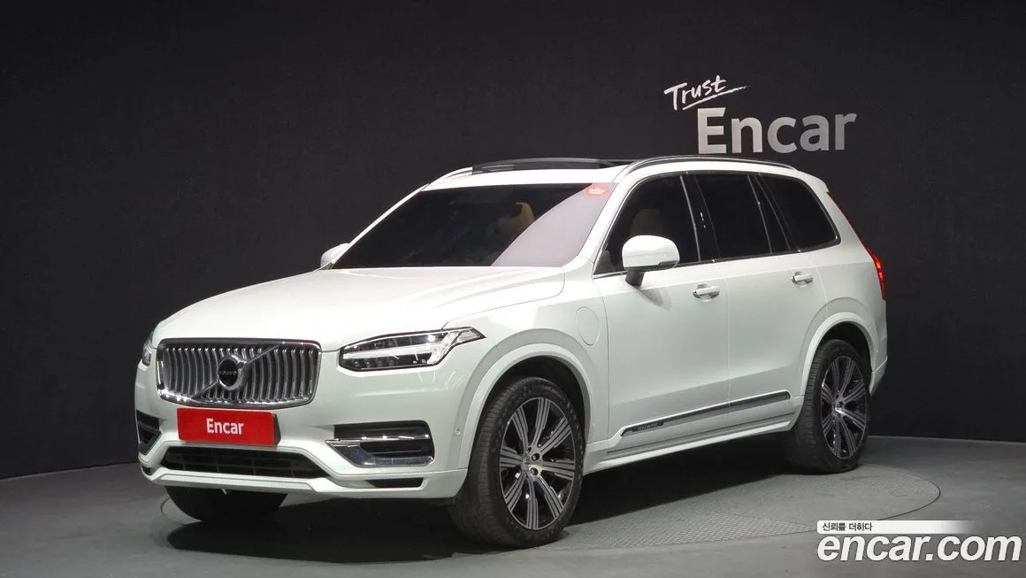 Volvo XC90 — фото 1