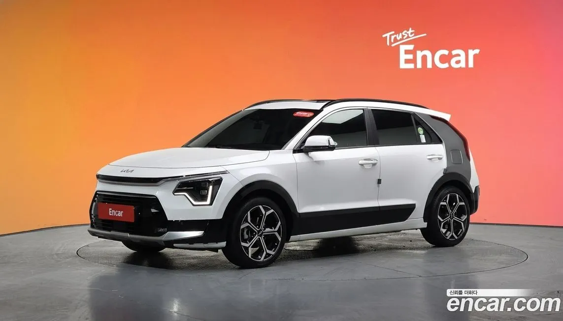 Kia Niro — фото 1