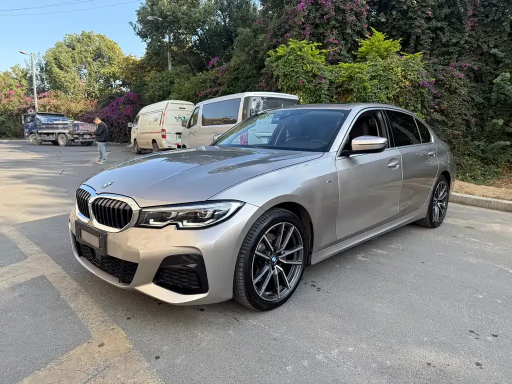 BMW 3 Series — фото 1