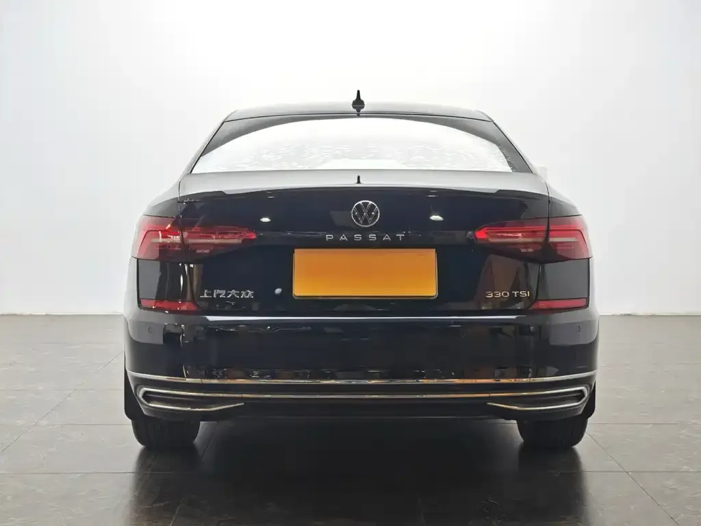 Volkswagen Passat — фото 3