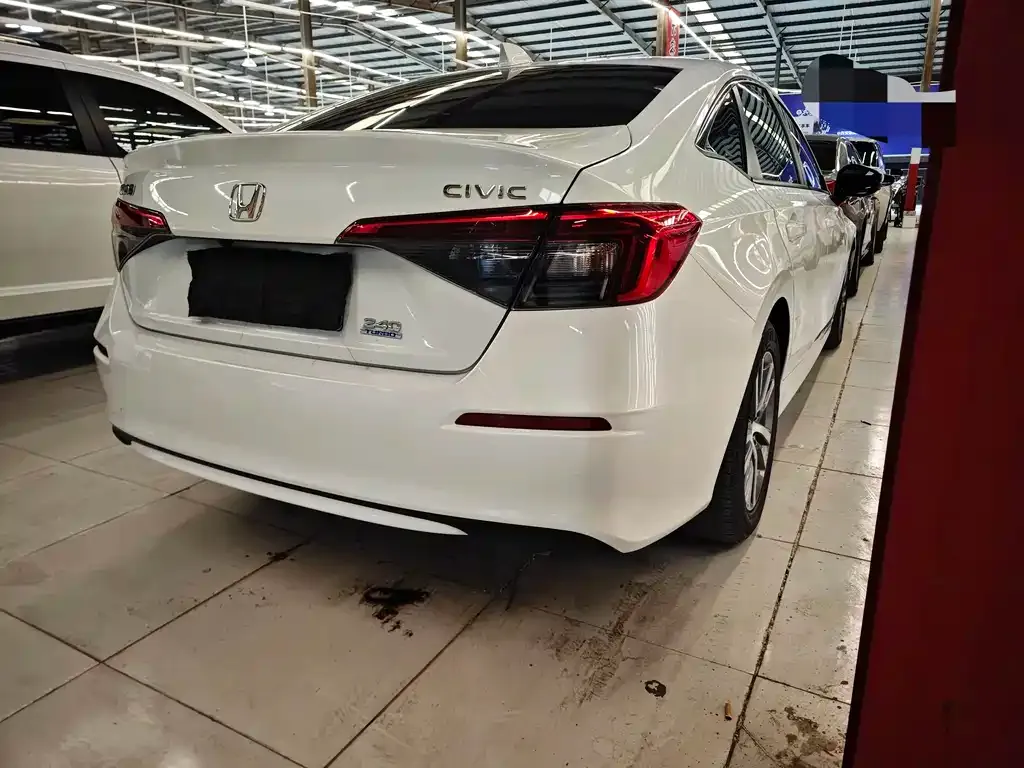 Honda Civic — фото 8