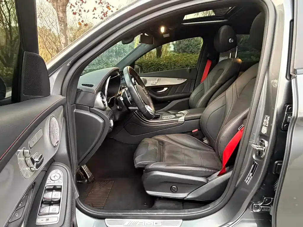 Mercedes-Benz GLC Coupe AMG — фото 7