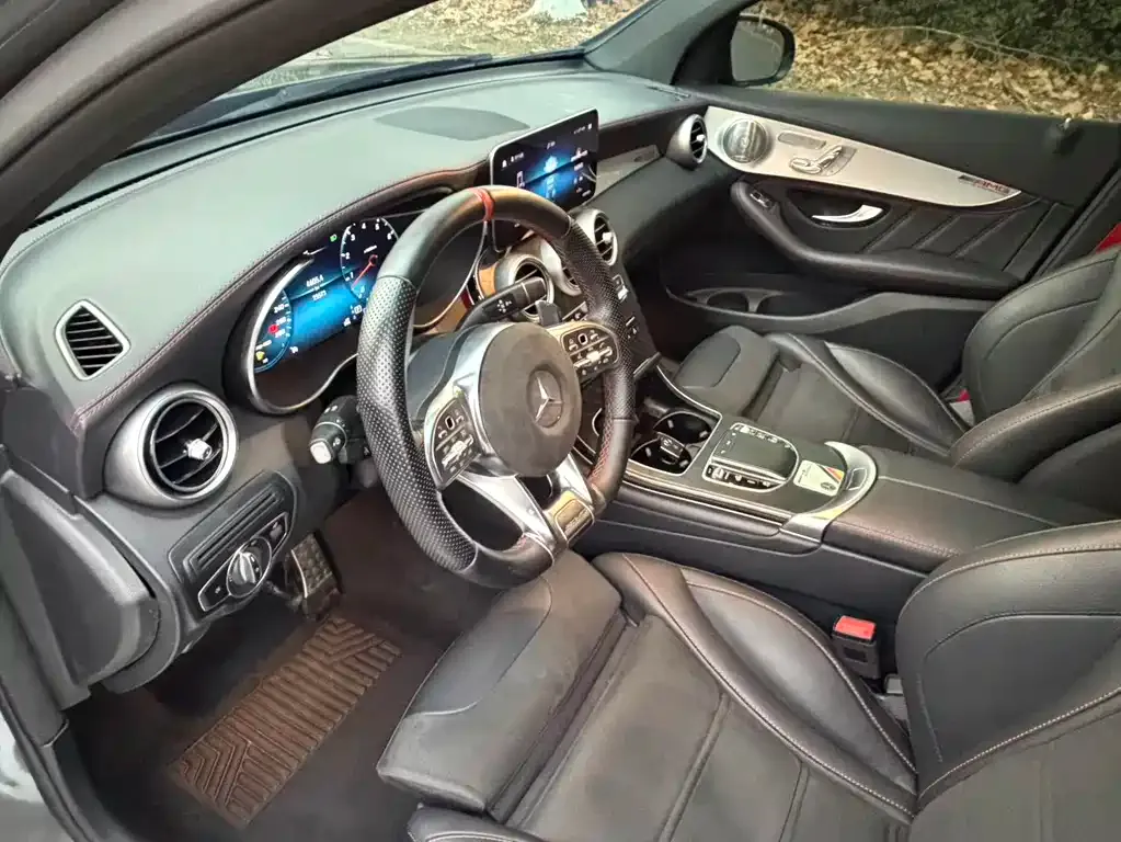 Mercedes-Benz GLC Coupe AMG — фото 10