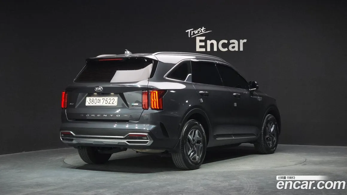 Kia Sorento — фото 5