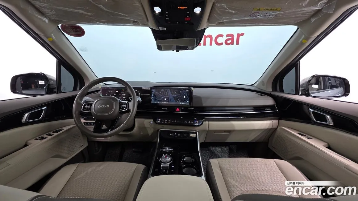 Kia Carnival — фото 10