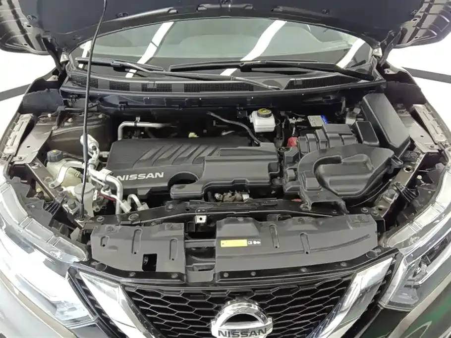 Nissan Qashqai — фото 10