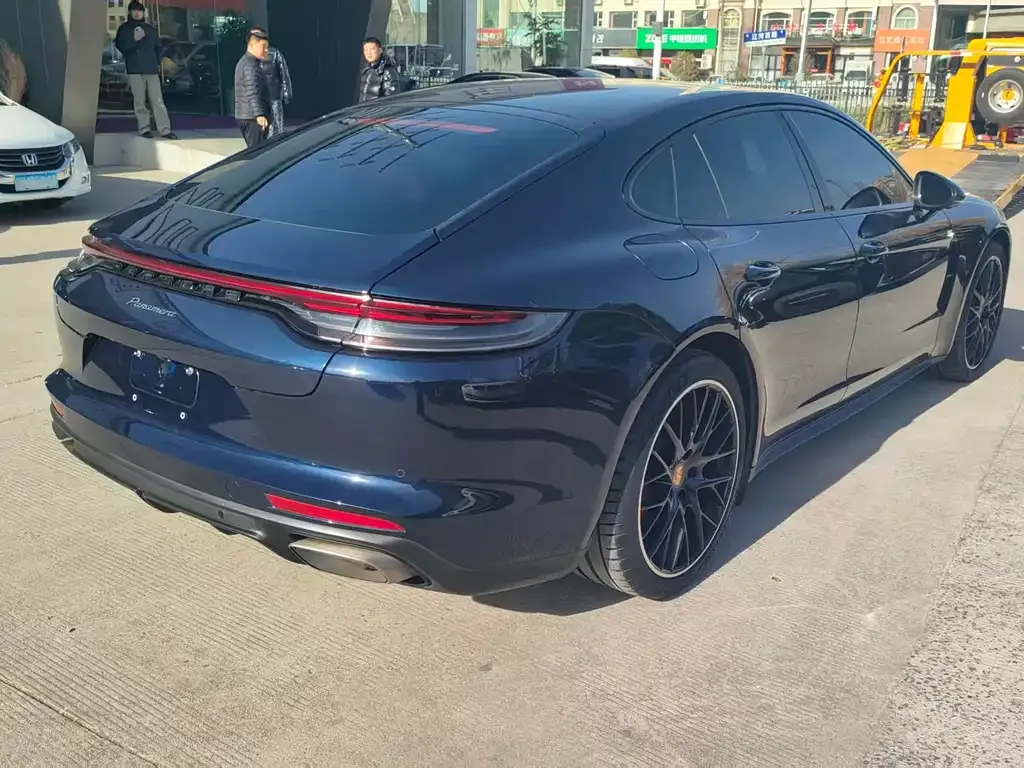 Porsche Panamera — фото 10