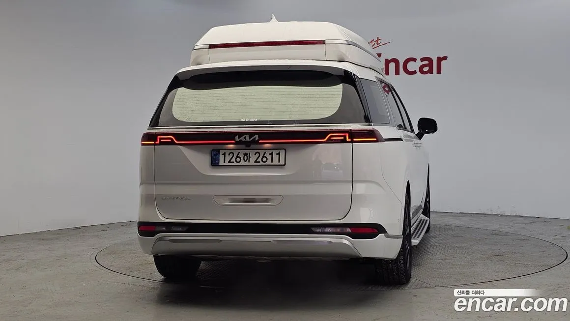 Kia Carnival — фото 6