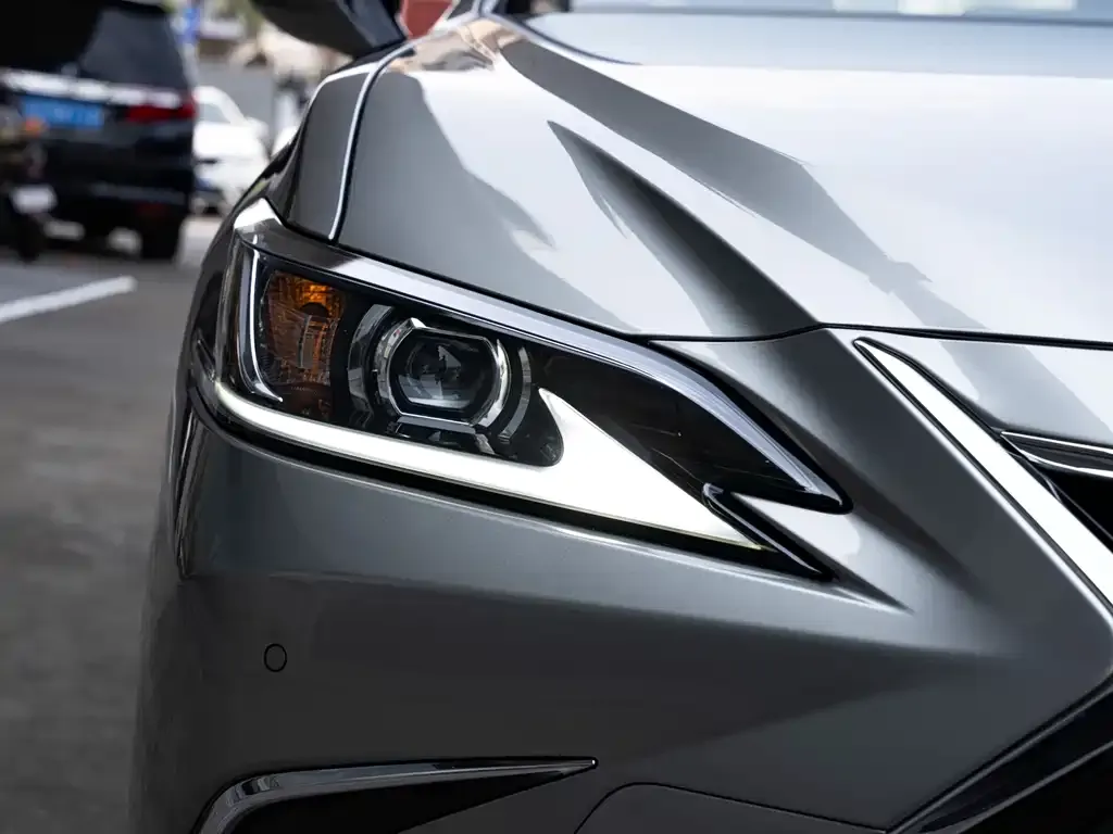 Lexus ES — фото 2