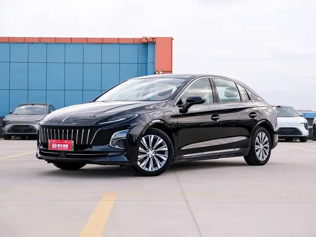 Hongqi E-QM5 — фото 1