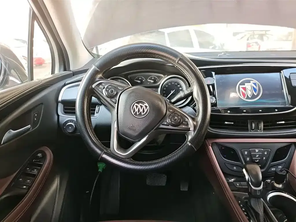 Buick Envision Plus — фото 6