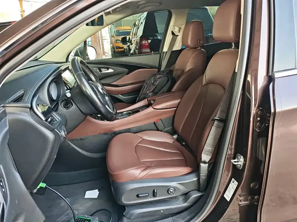 Buick Envision Plus — фото 5