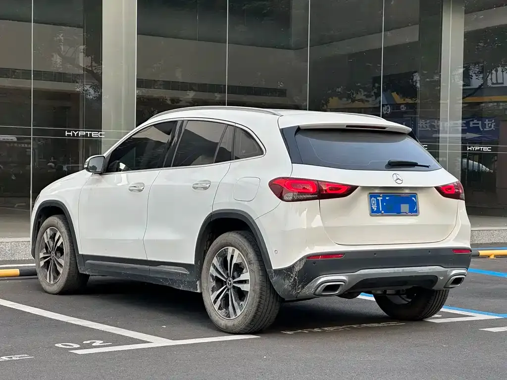 Mercedes-Benz GLA — фото 6