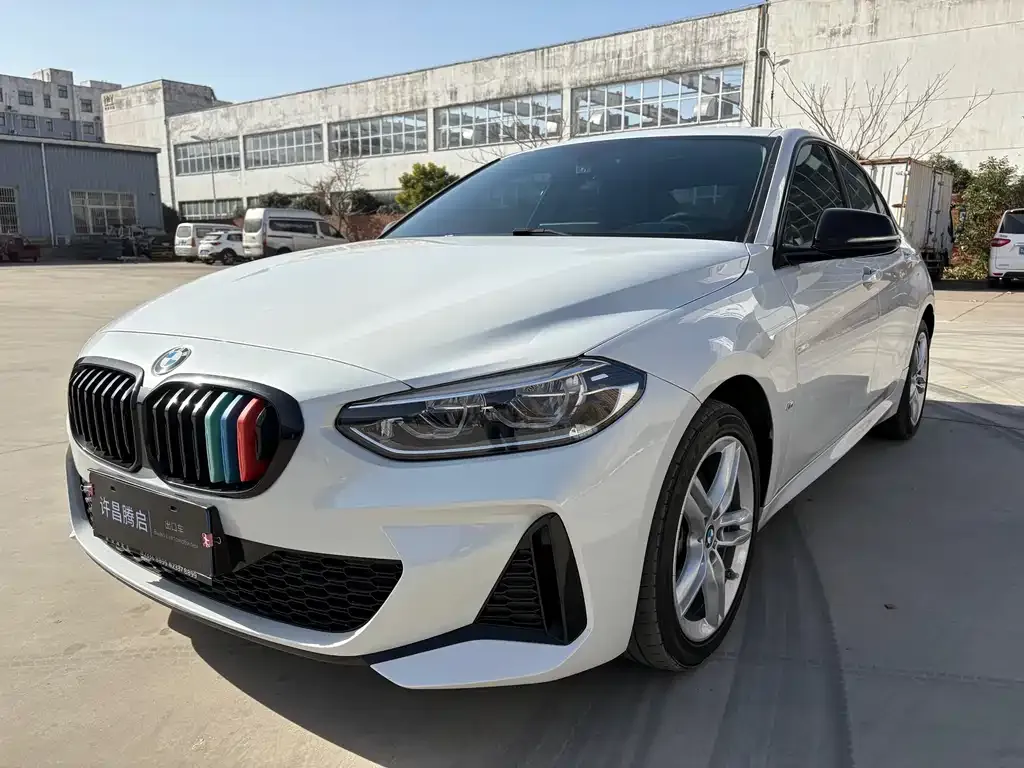 BMW 1 Series — фото 1