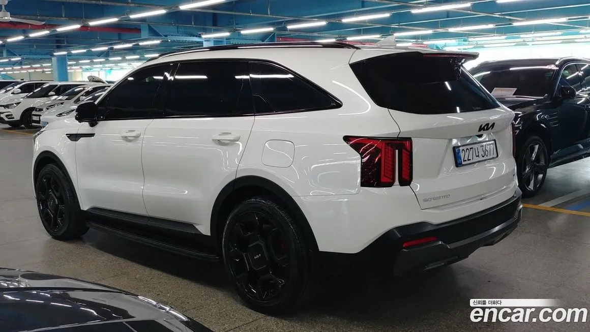 Kia Sorento — фото 7
