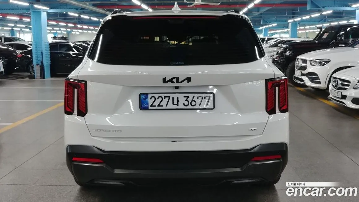 Kia Sorento — фото 6