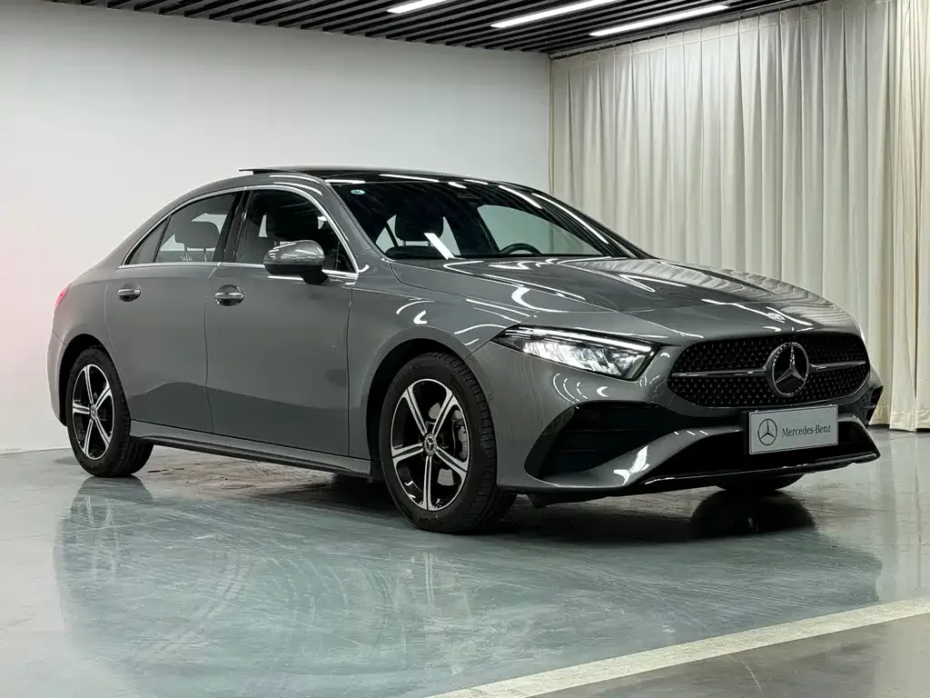 Mercedes-Benz A-Class — фото 6