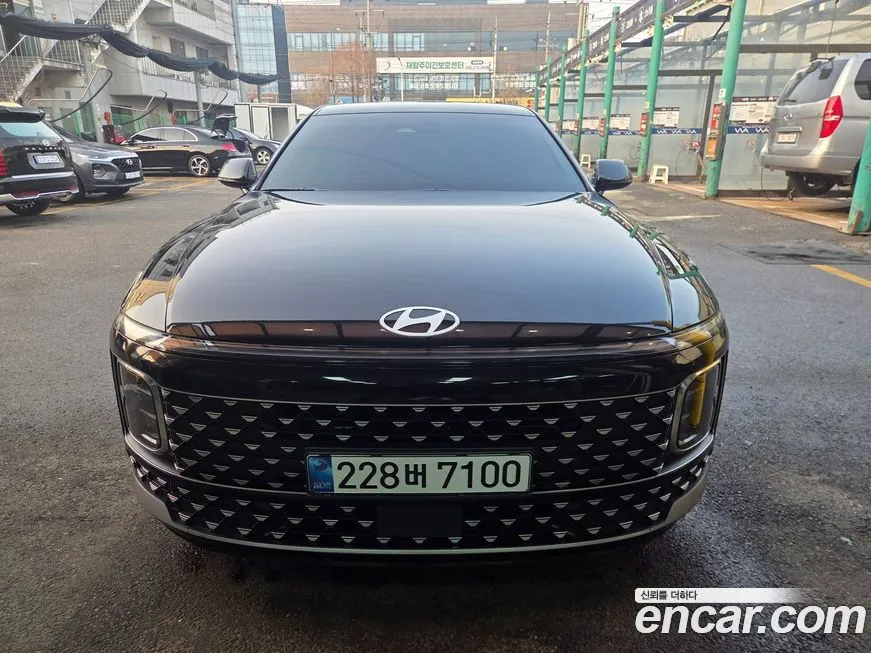 Hyundai Grandeur — фото 1