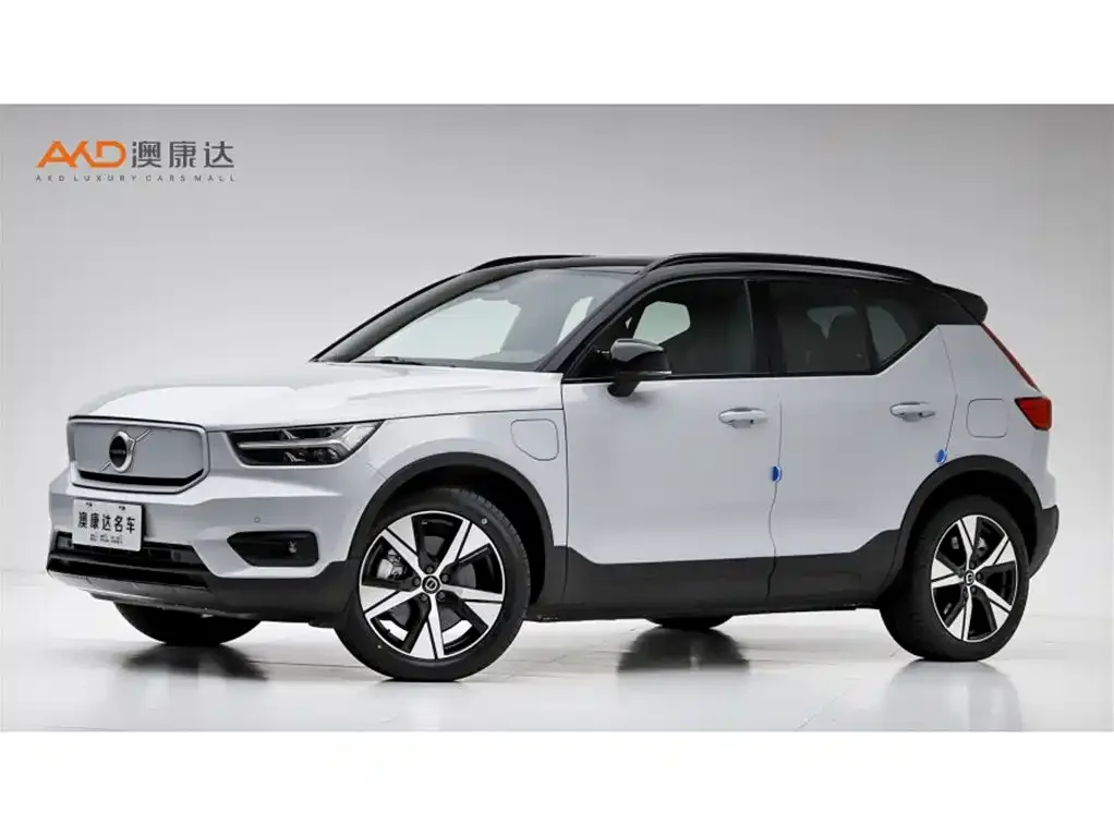 Volvo XC40 NEV — фото 1