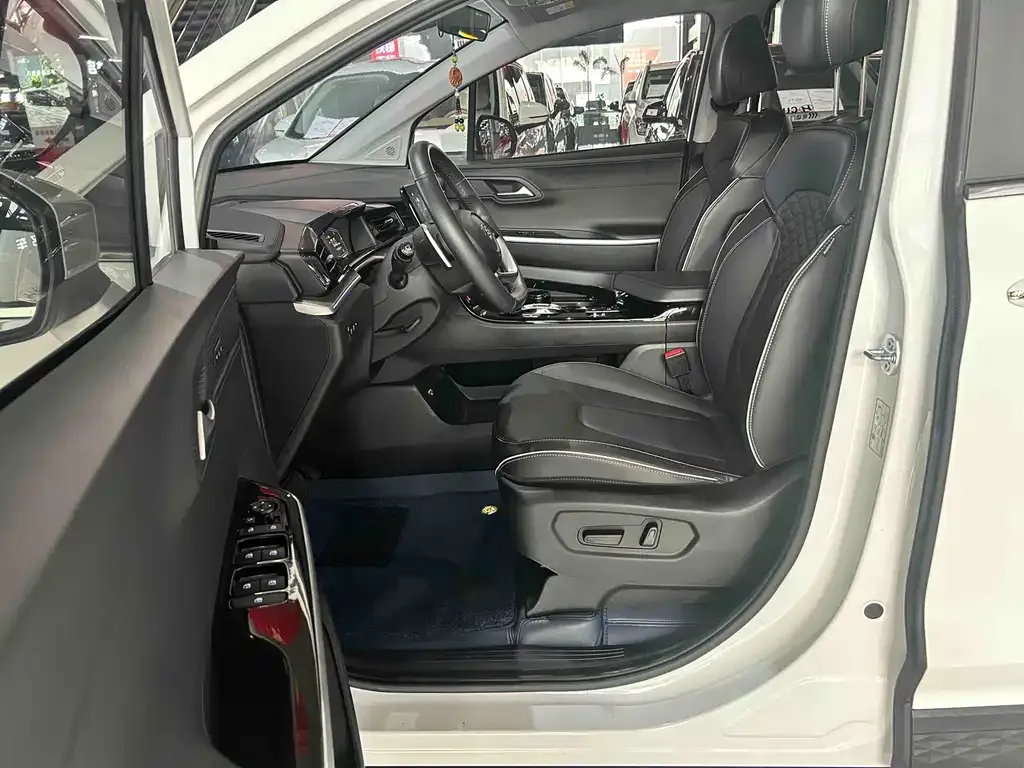Hyundai Custo — фото 8
