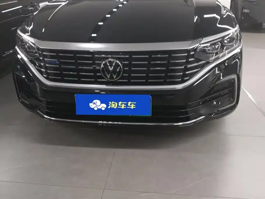 Volkswagen Passat New Energy — фото 3