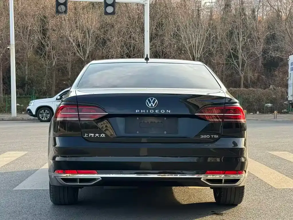 Volkswagen Phideon — фото 5