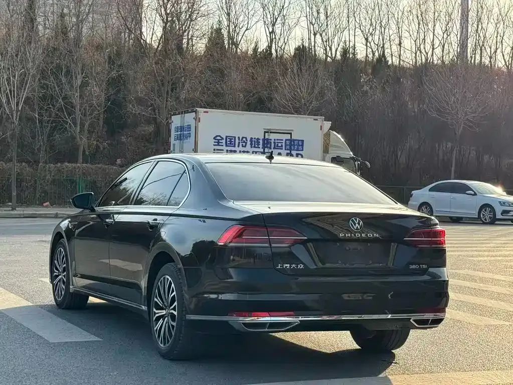 Volkswagen Phideon — фото 4