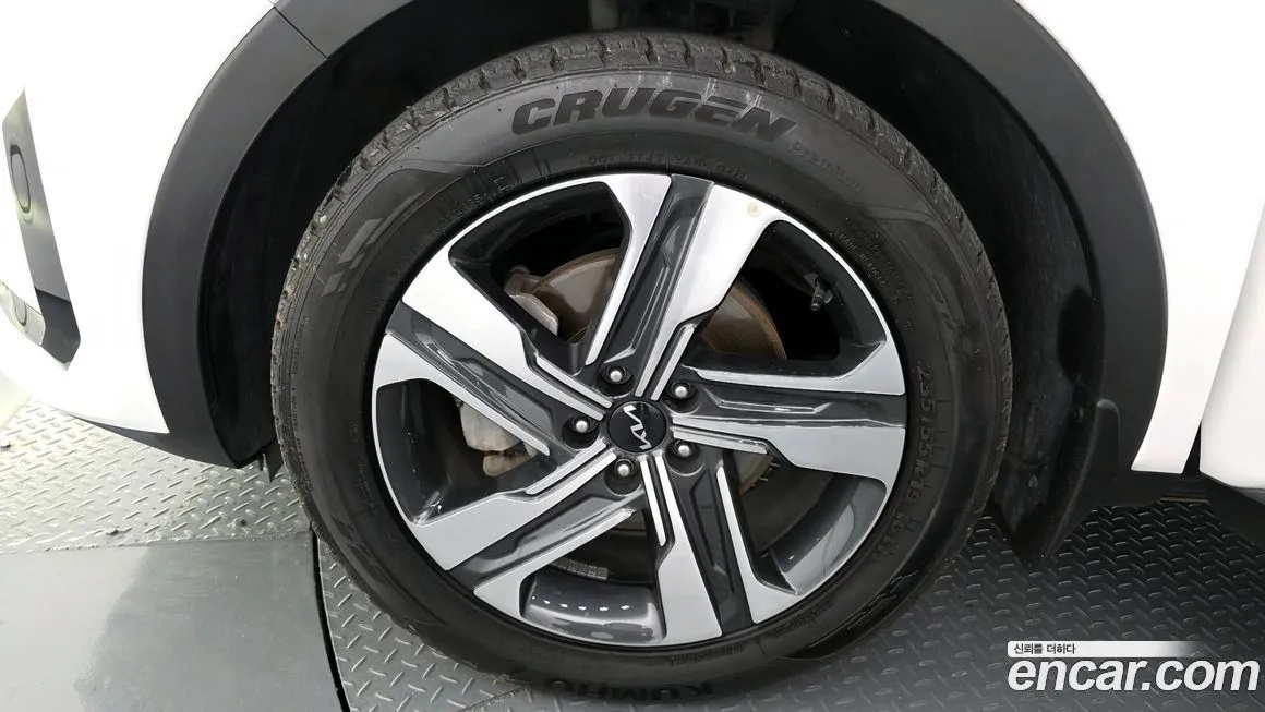 Kia Sorento — фото 5