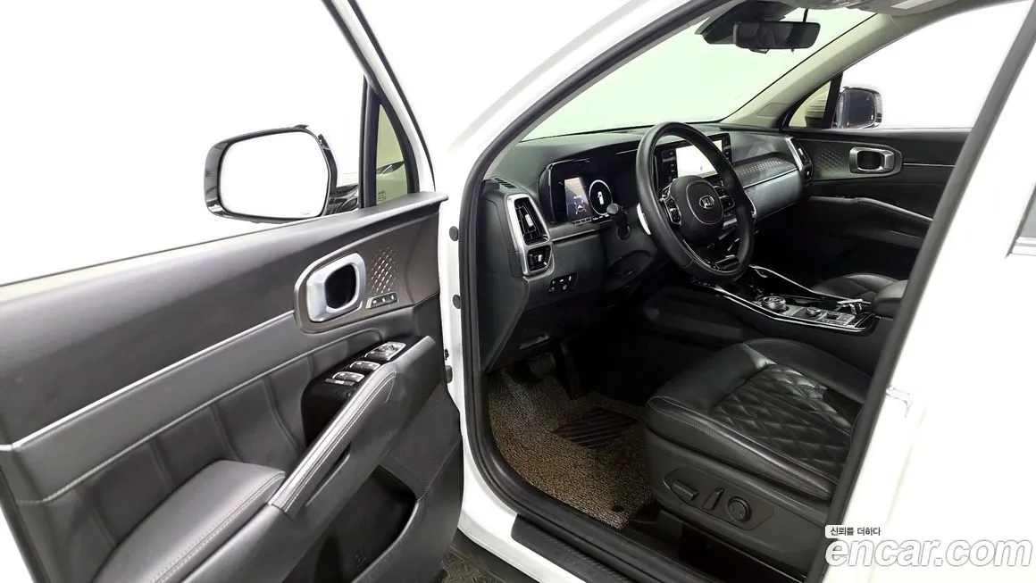 Kia Sorento — фото 9