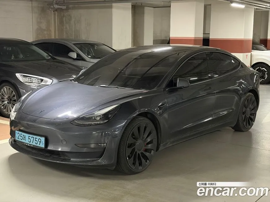 Tesla Model 3 — фото 2