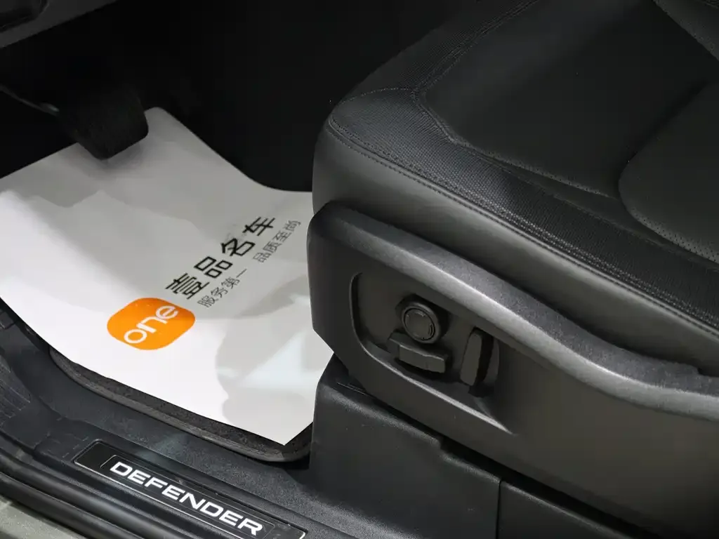 Land Rover Defender — фото 4