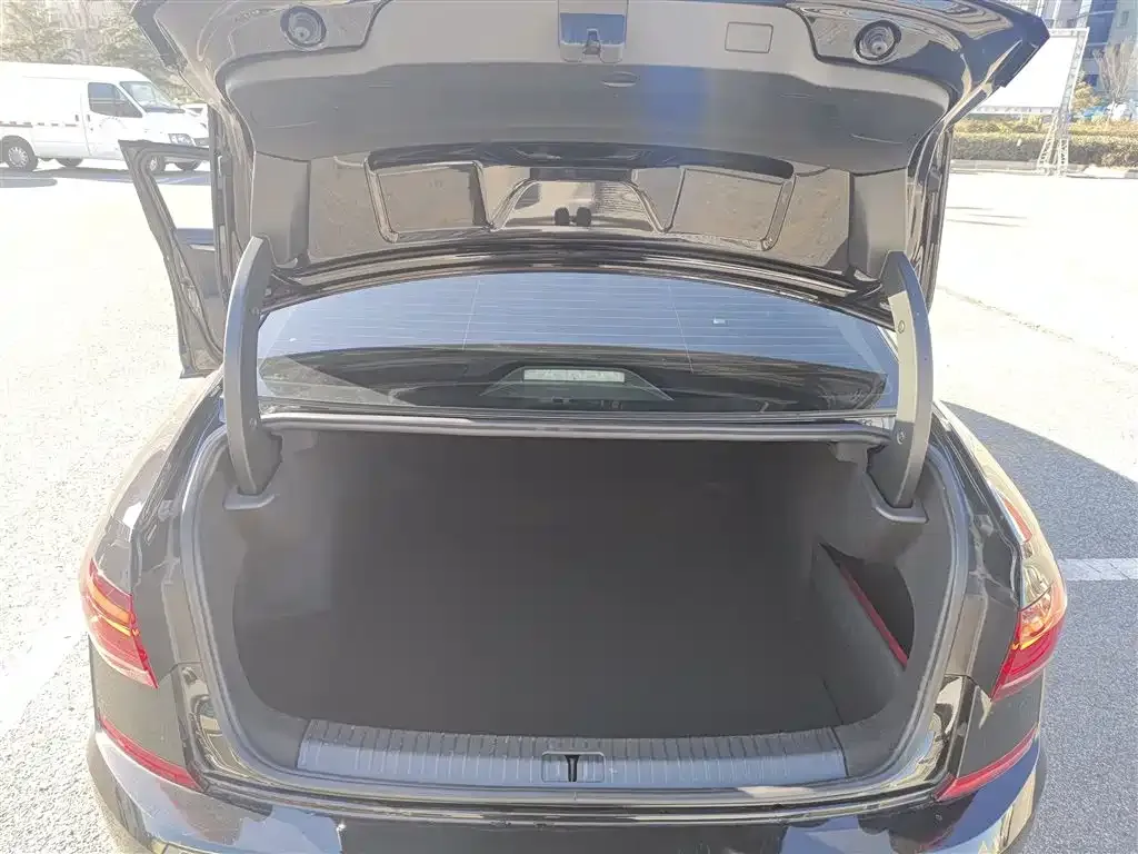Volkswagen Passat — фото 6