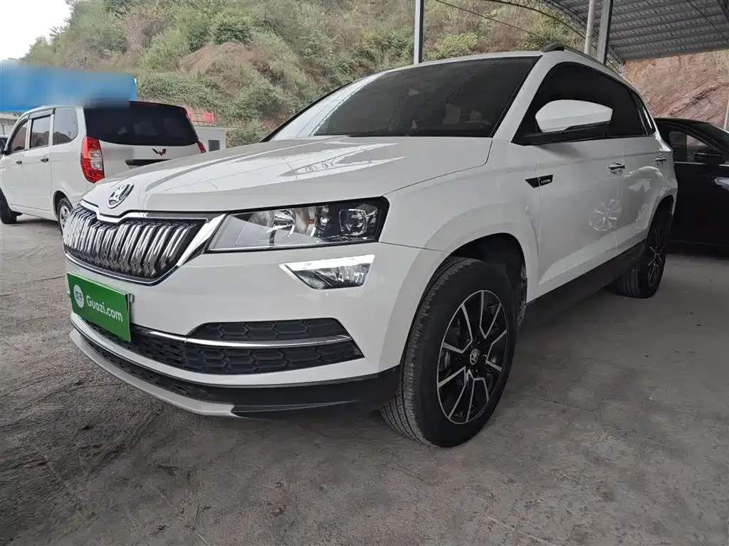 Skoda Karoq — фото 1