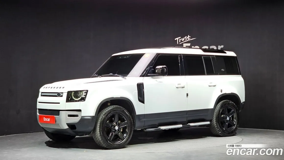 Land Rover Defender — фото 1