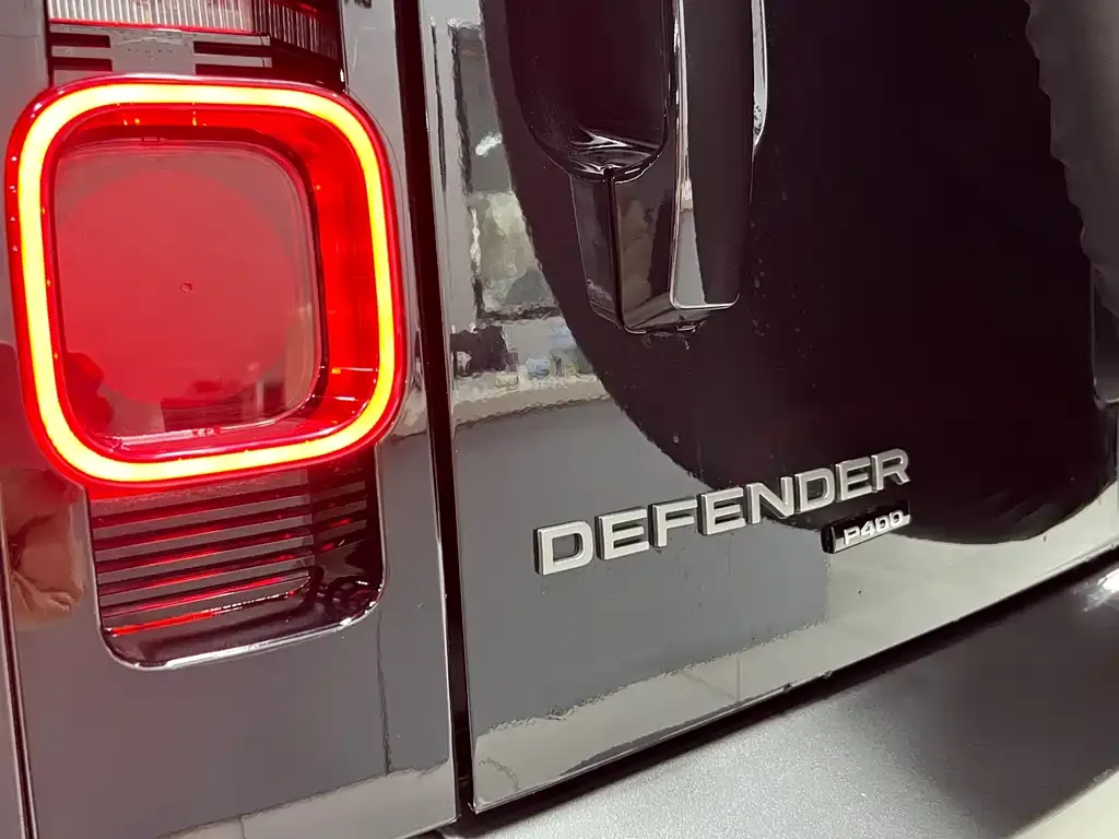 Land Rover Defender — фото 2
