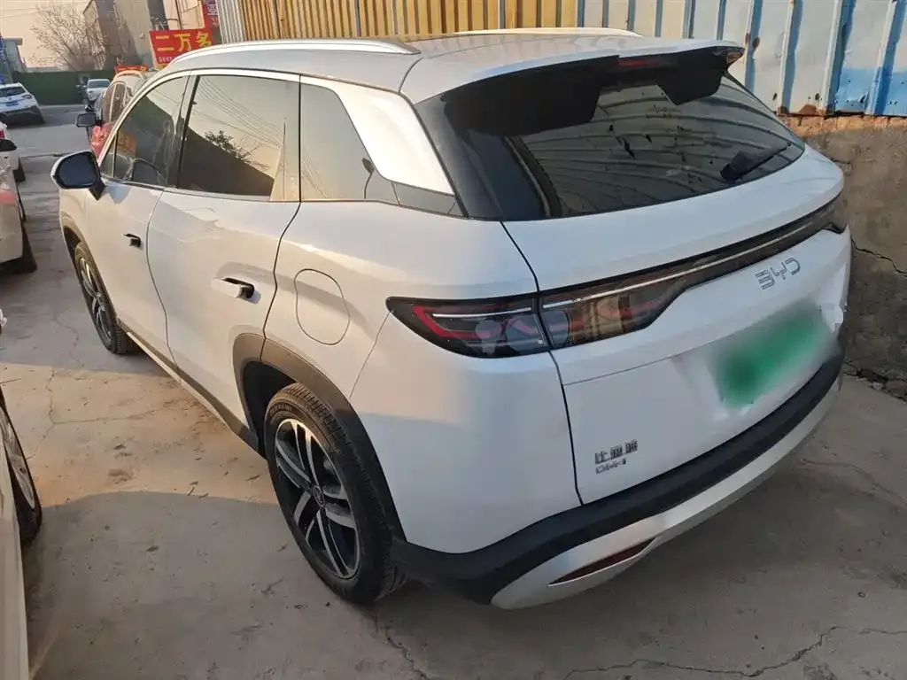 BYD L DM-i — фото 2
